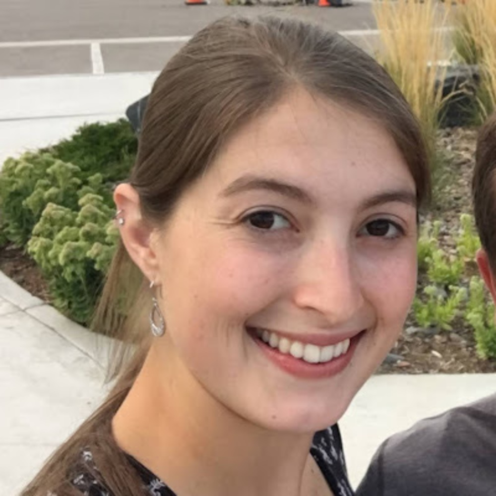 Meet your Posher, Elizabeth